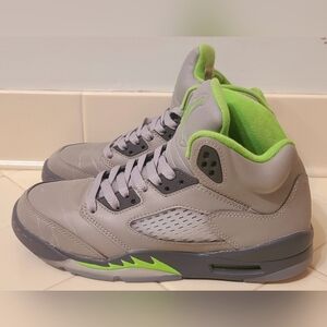 Air Jordan 5 Retro Green Bean Grade School Size 6y